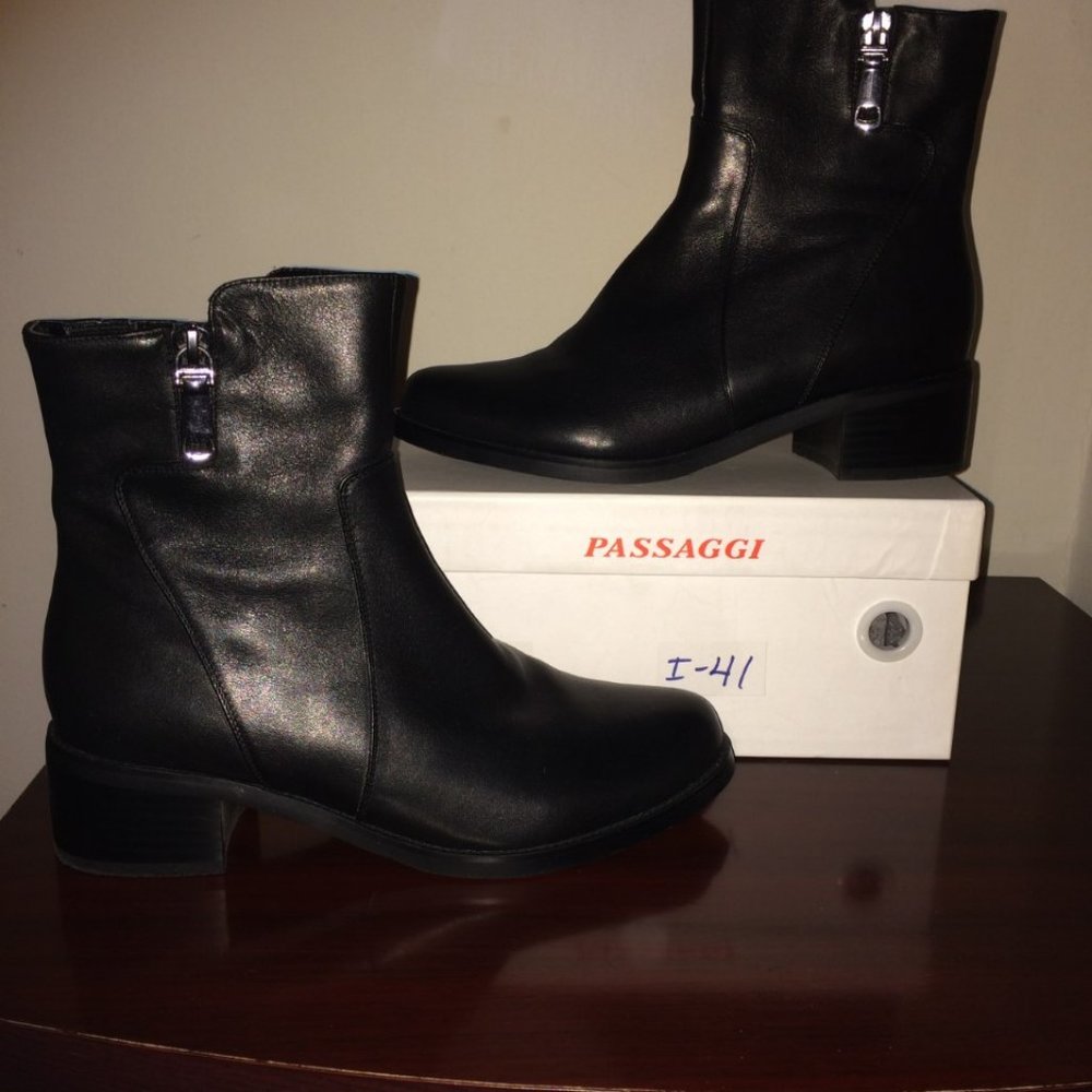 Passaggi Ankle Boots